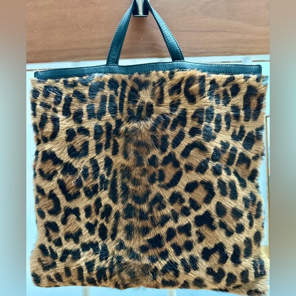 LOEWE Leather and Leopard Print Tote with Black Handles - Picture 1 of 8